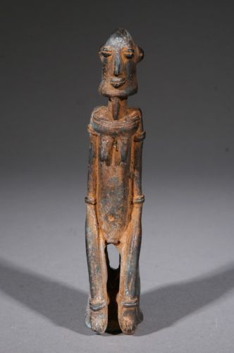 Personnage en bronze Dogon 