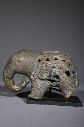 Eléphant en bronze Baoulé 