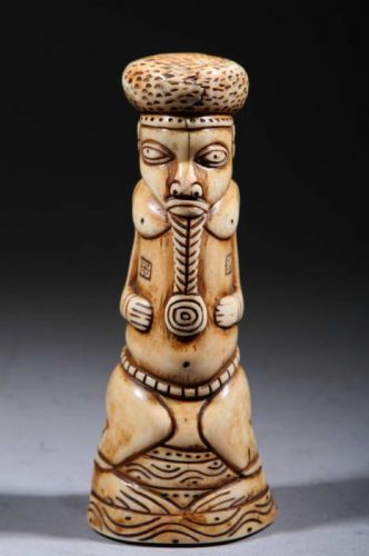 Statuette Yoruba en os 