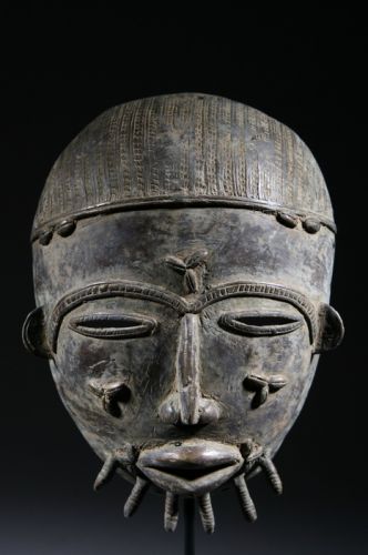 Masque Baoulé de forgeron en bronze 