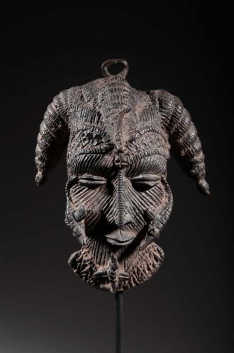Masque en Bronze du Nigeria 