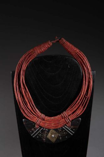 Collier tribal cuir et ébène 