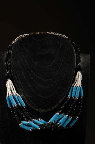 Collier tribal coffi bleu 