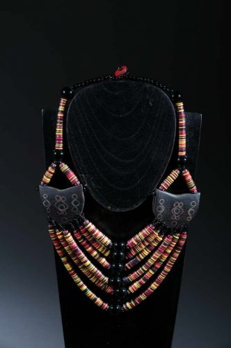 ethnic necklace 