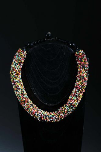 Collier ethnique perles 