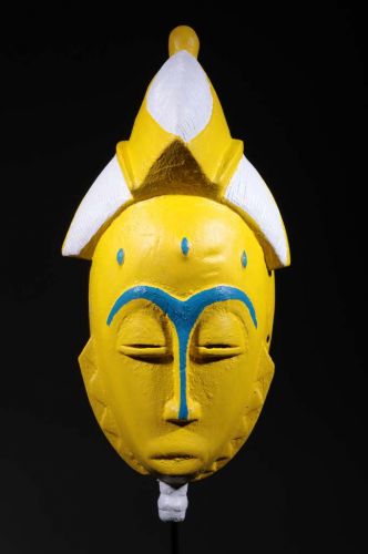 Yellow Baoulé mask 