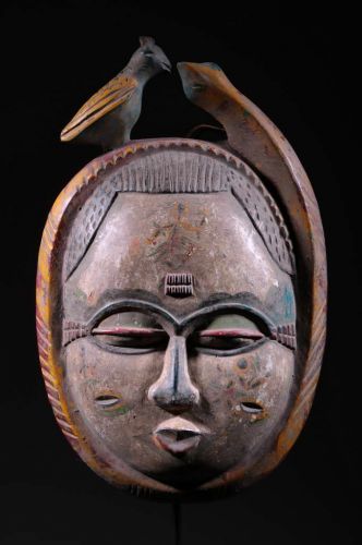 Baoulé mask of family 