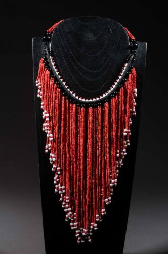 ethnic necklace pearl 