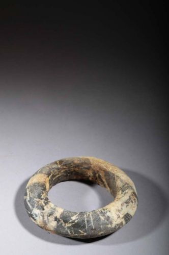 Old stone bracelet of Niger 