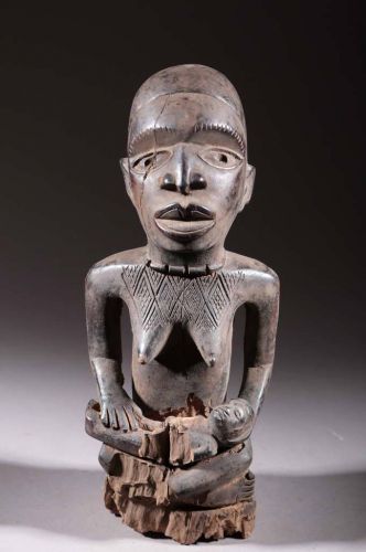 Kongo maternity statue 