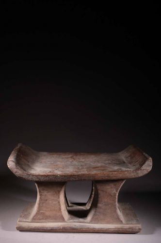 Baoulé stool 