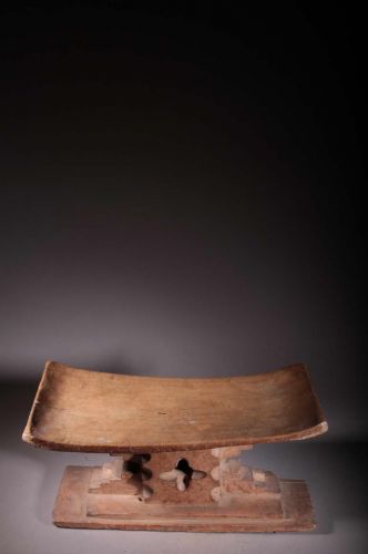 Baoulé stool 