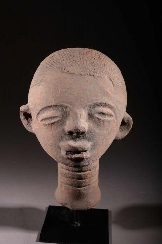 Funeral terra-cotta Akan head 