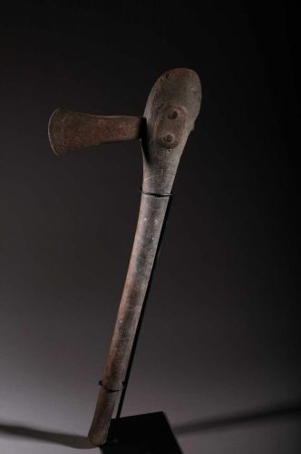 Senoufo war axe 