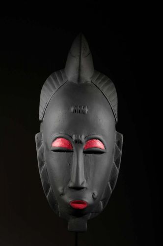 Black Baoulé mask 