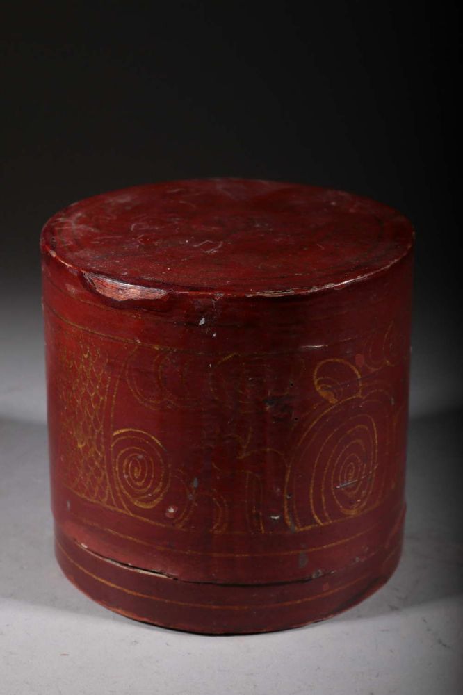 Viet shaman magic box lacquered  