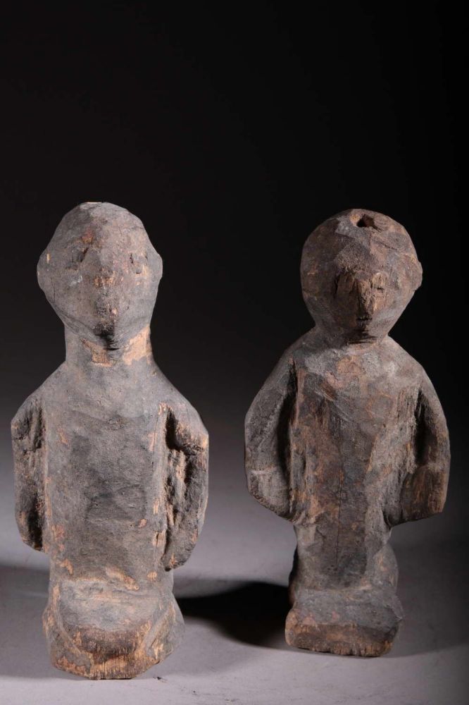Pair of primitive Baoulé statues 