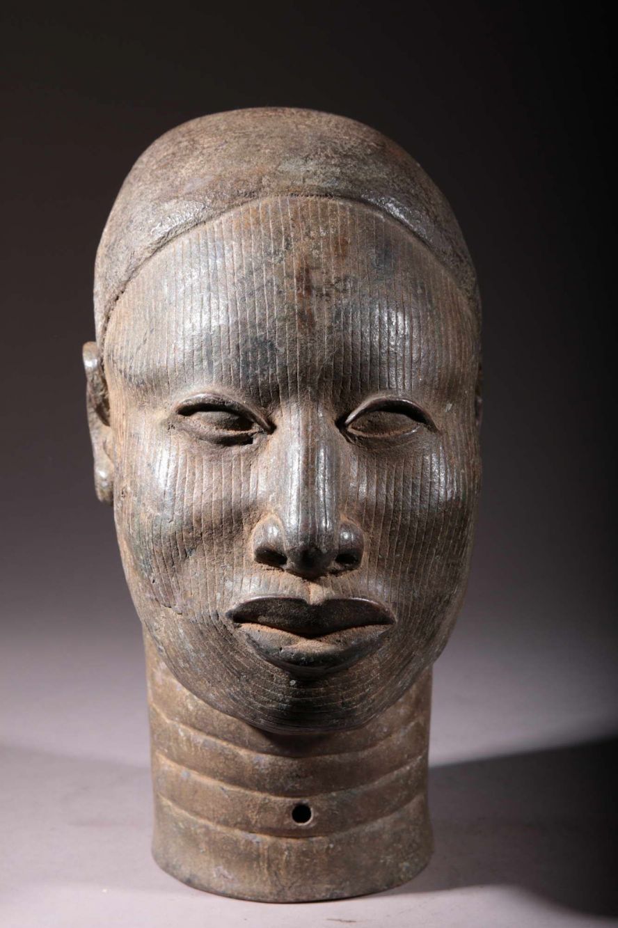 Queen's head of the Ifé kingdom 