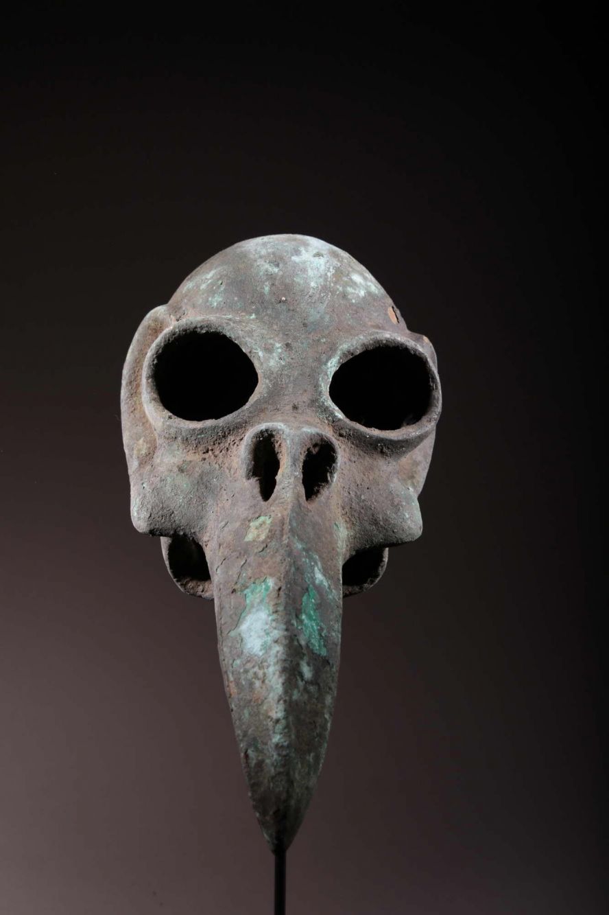 bronze Tiv skeleton head 