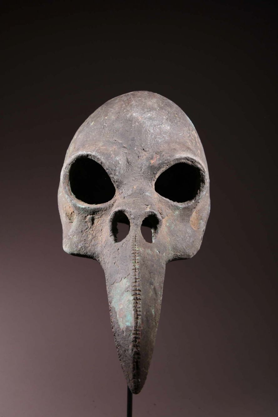 bronze Tiv skeleton head 