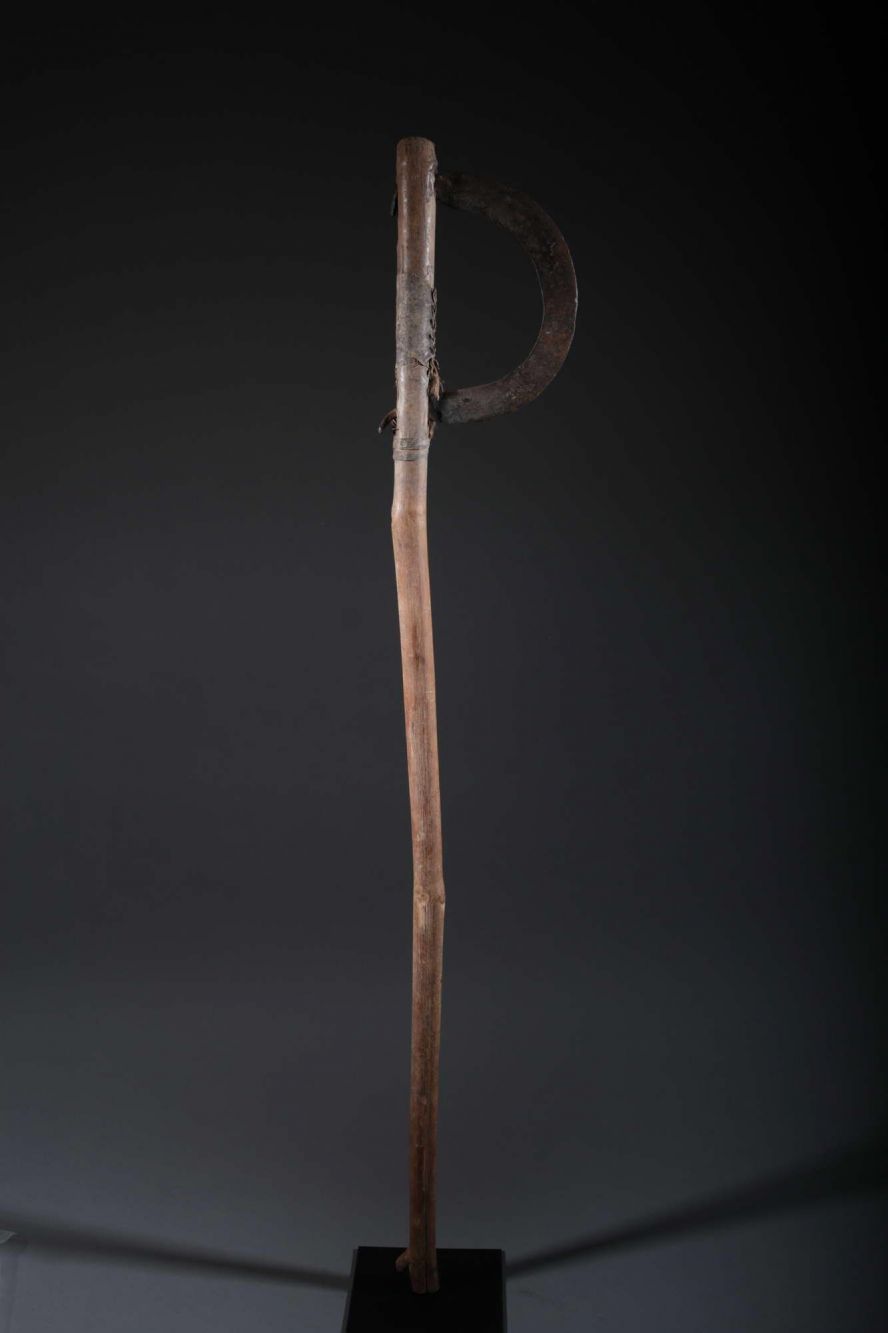 Mossi war axe 