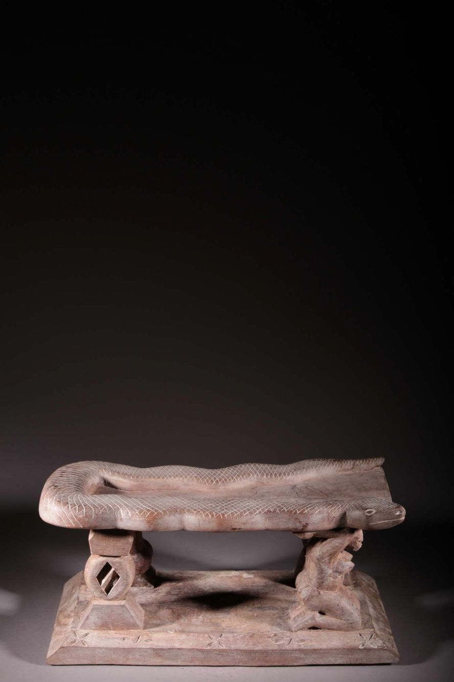 Agni Witch Stool 