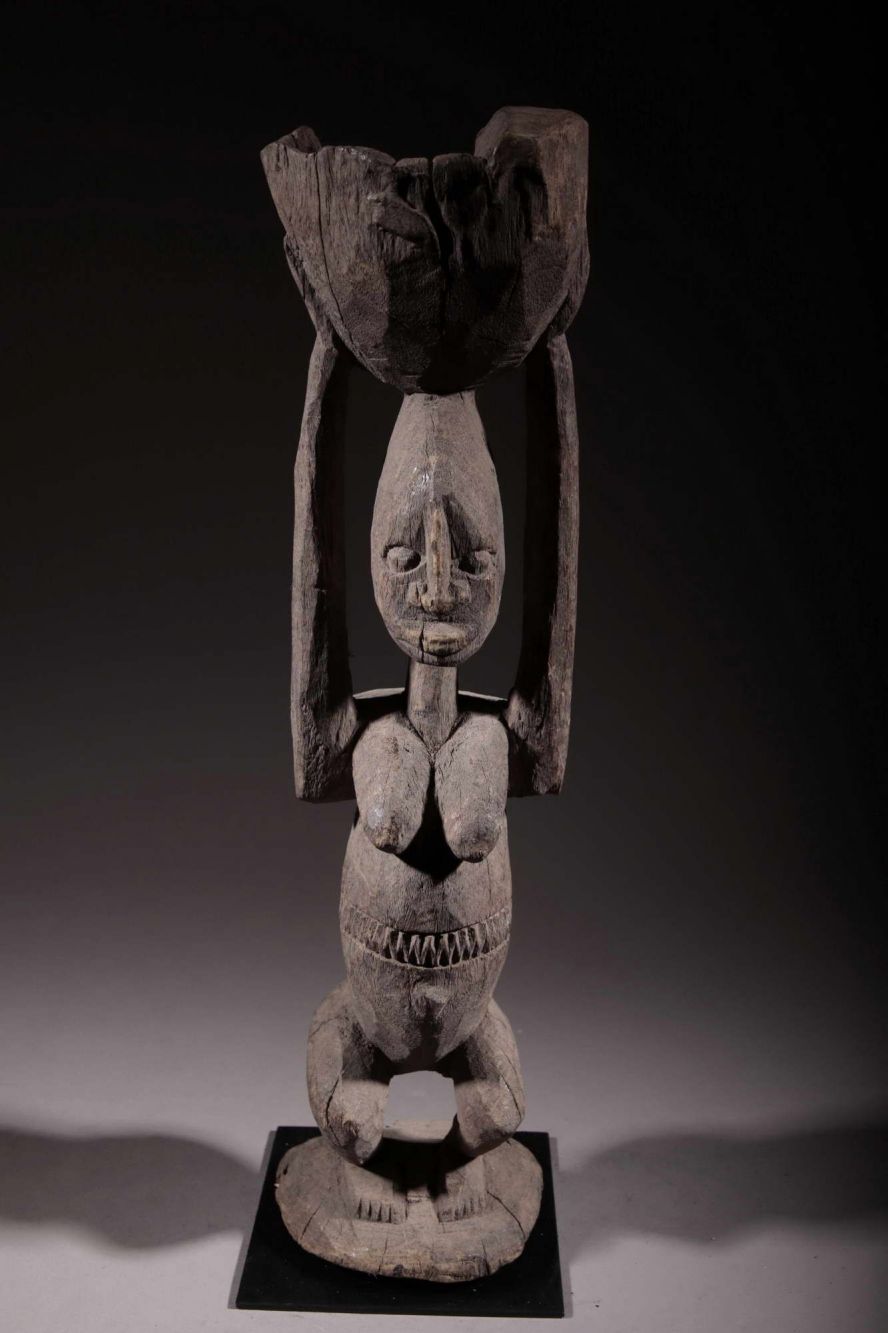 Dogon statue 