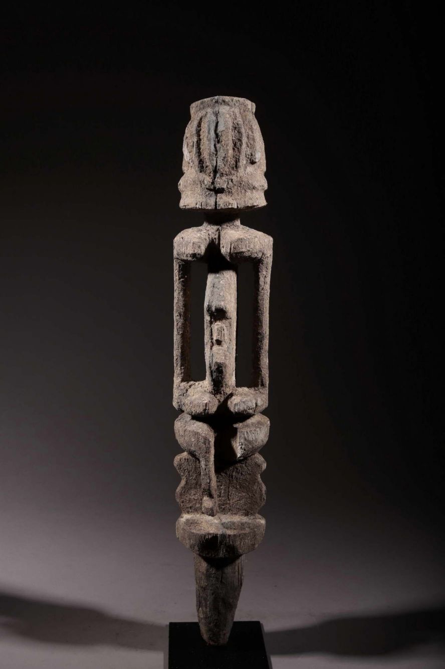 Dogon statue 