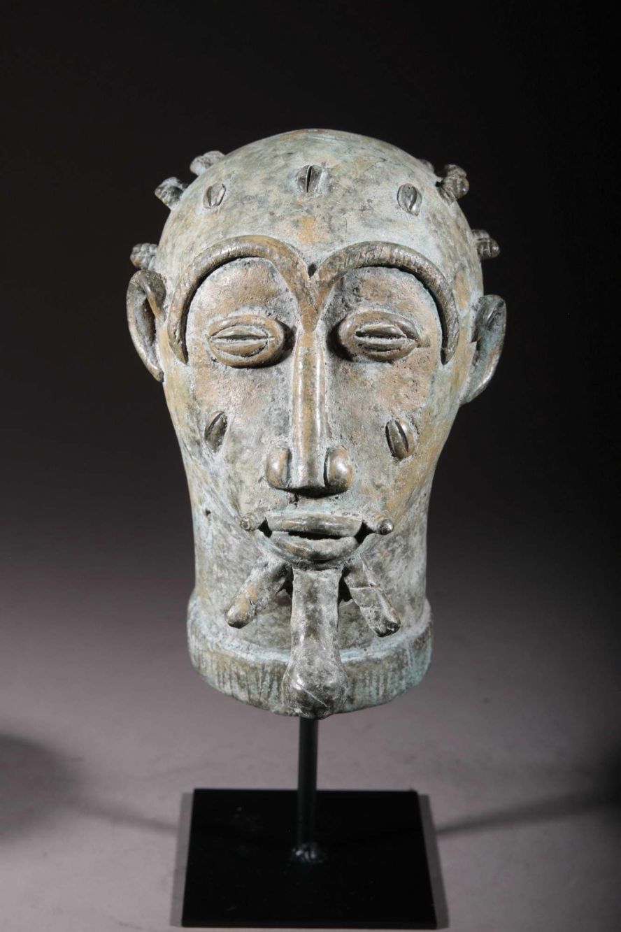 Baoulé head bronze idol 