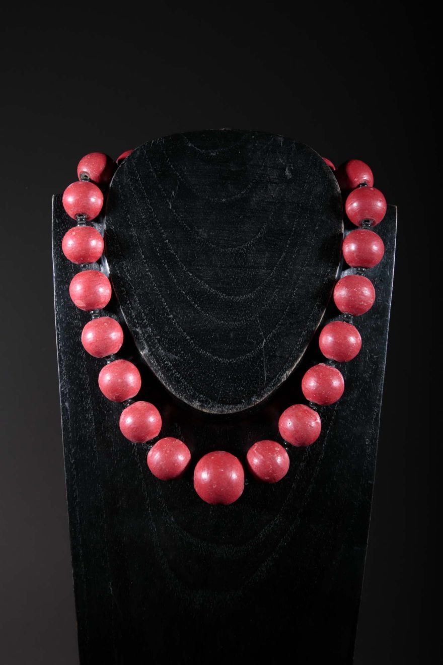 Ethnic necklace made of Kapélé terracotta beads 