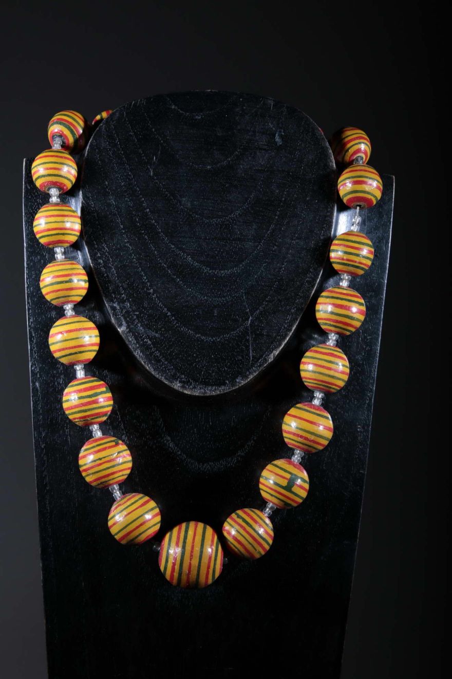 Ethnic necklace made of Kapélé terracotta beads 