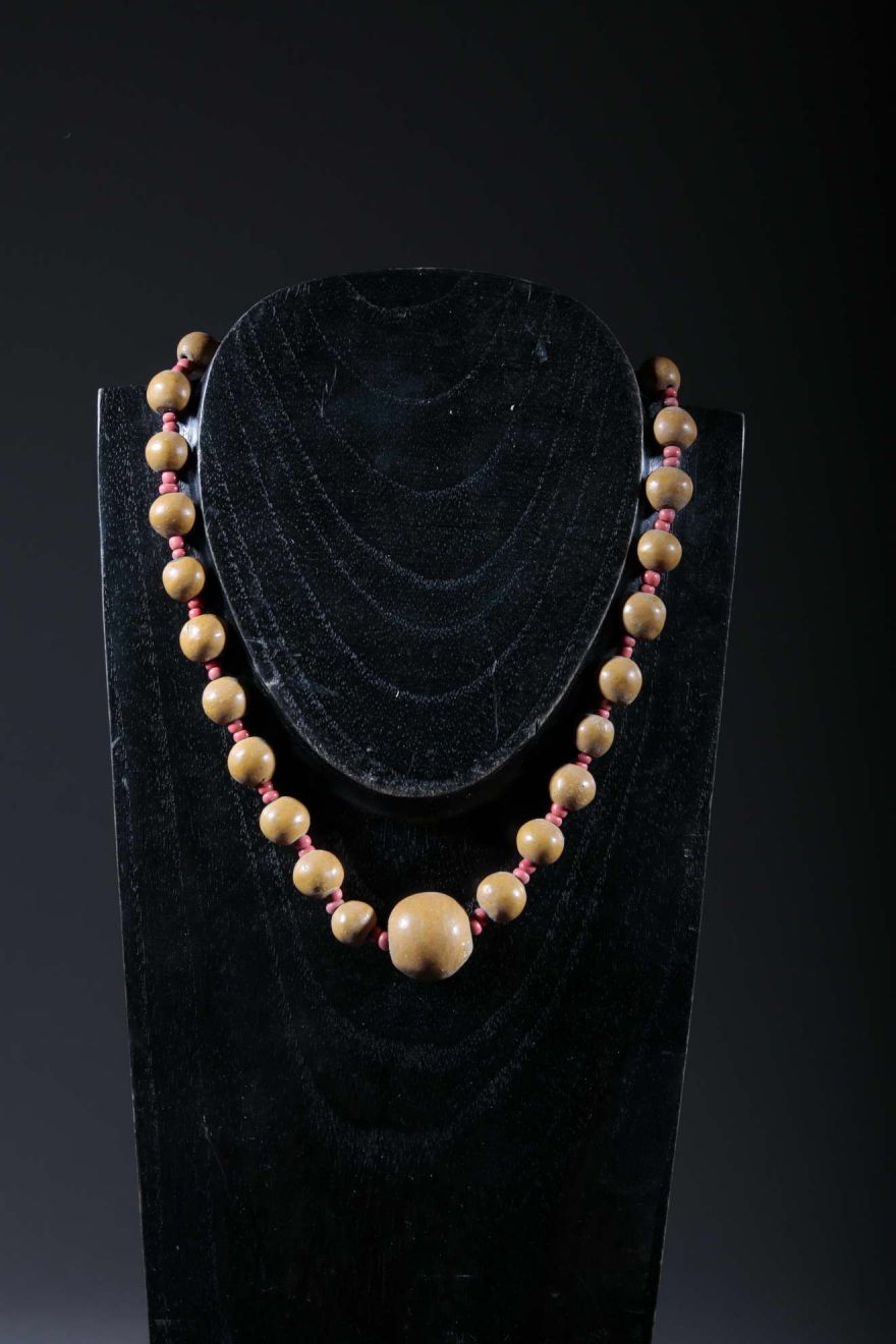 Ethnic necklace made of Kapélé terracotta beads 