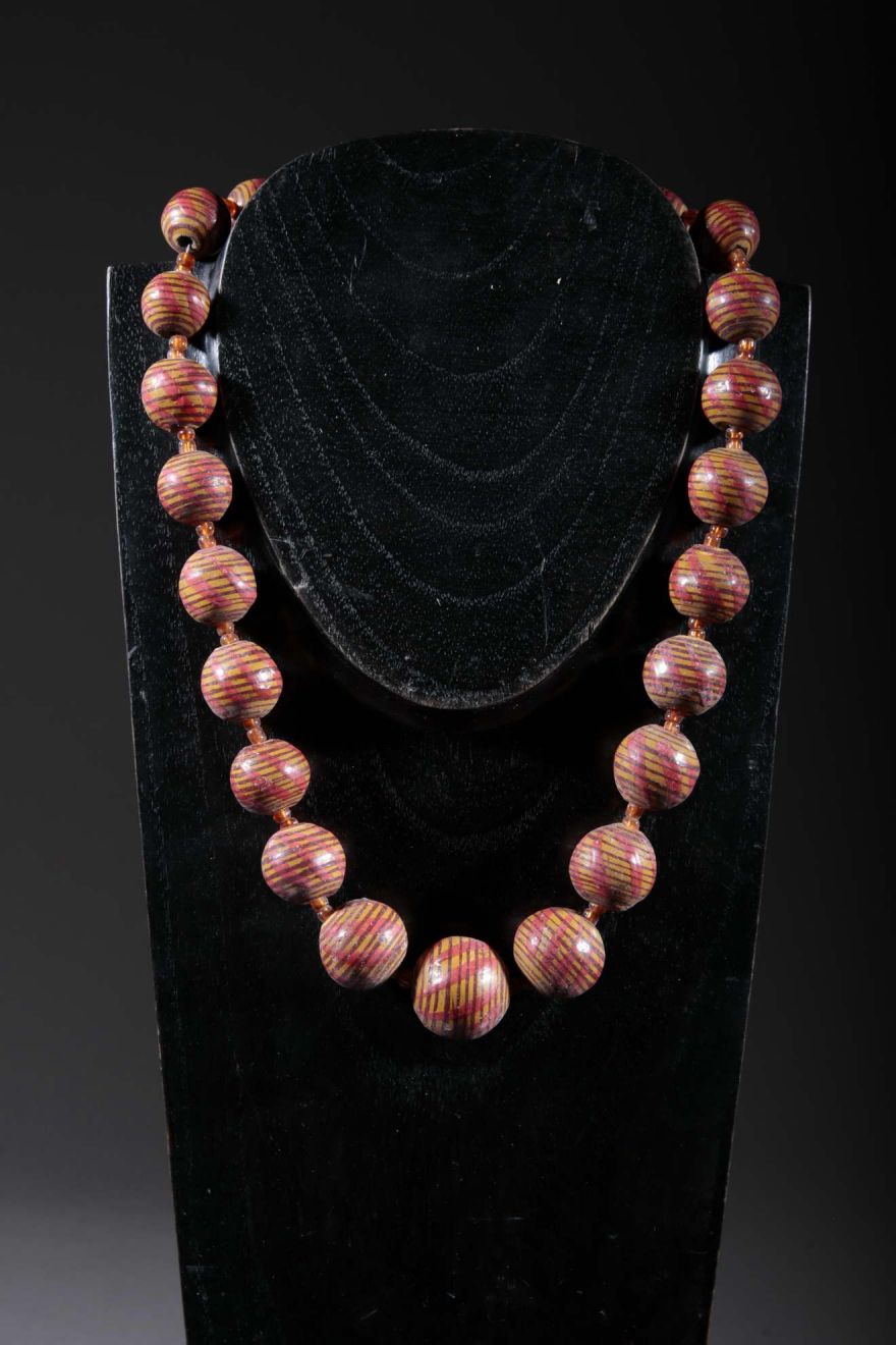 Ethnic necklace made of Kapélé terracotta beads 