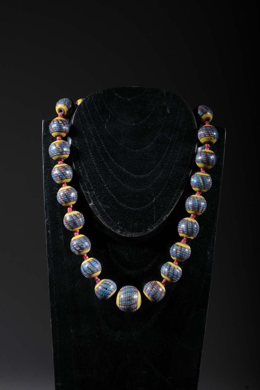 Ethnic necklace made of Kapélé terracotta beads 