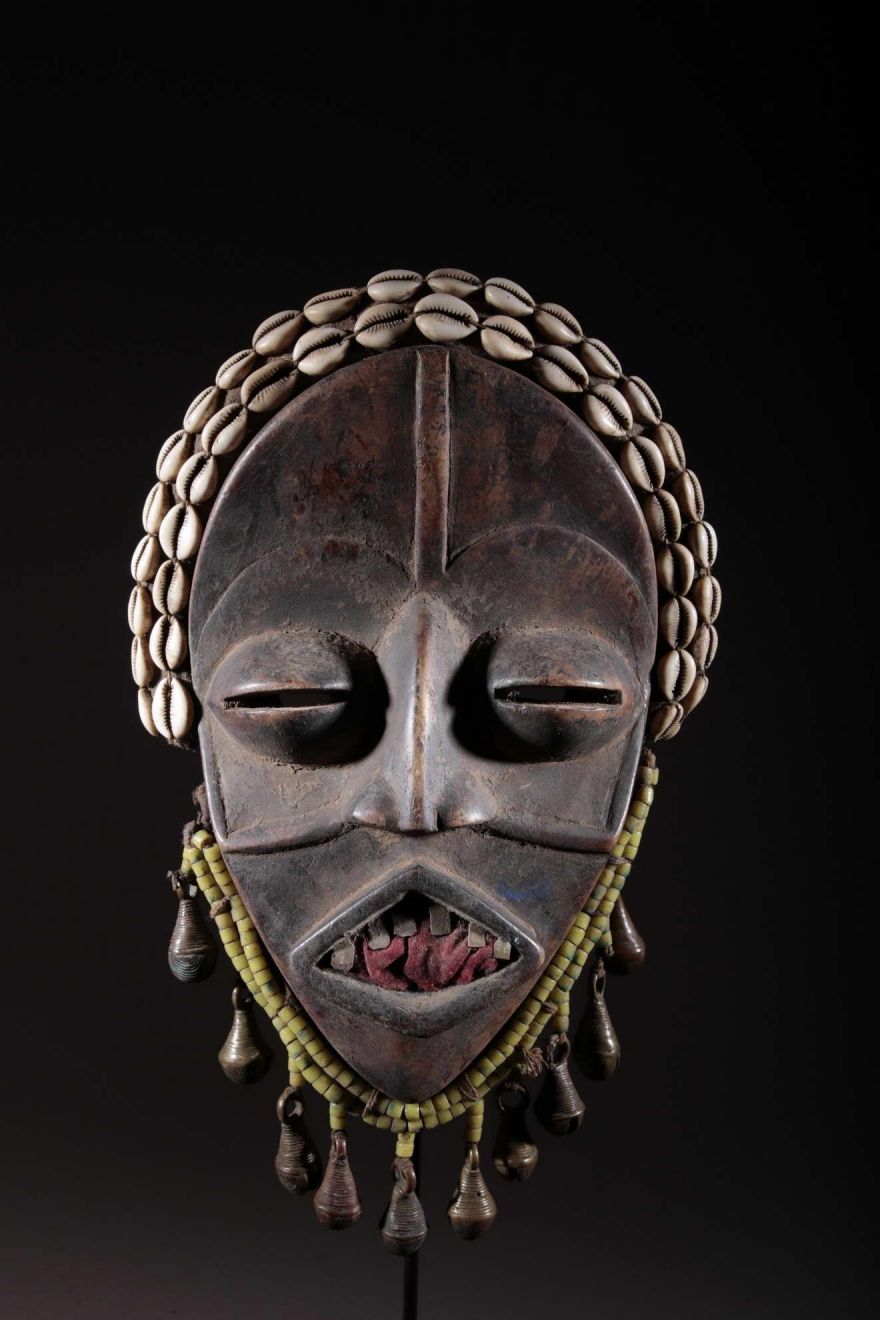 Masque Dan chanteur 