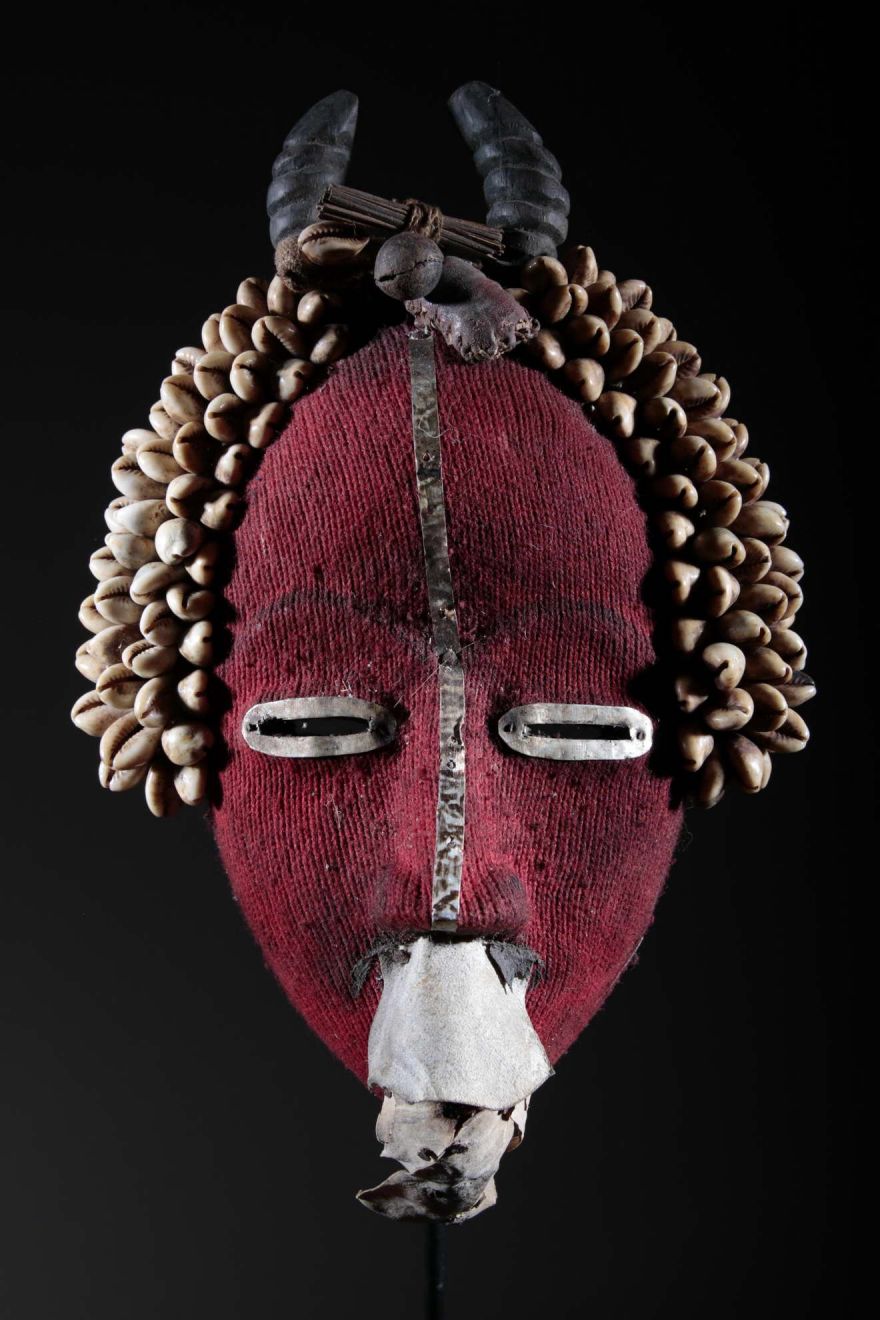 Dan mask 
