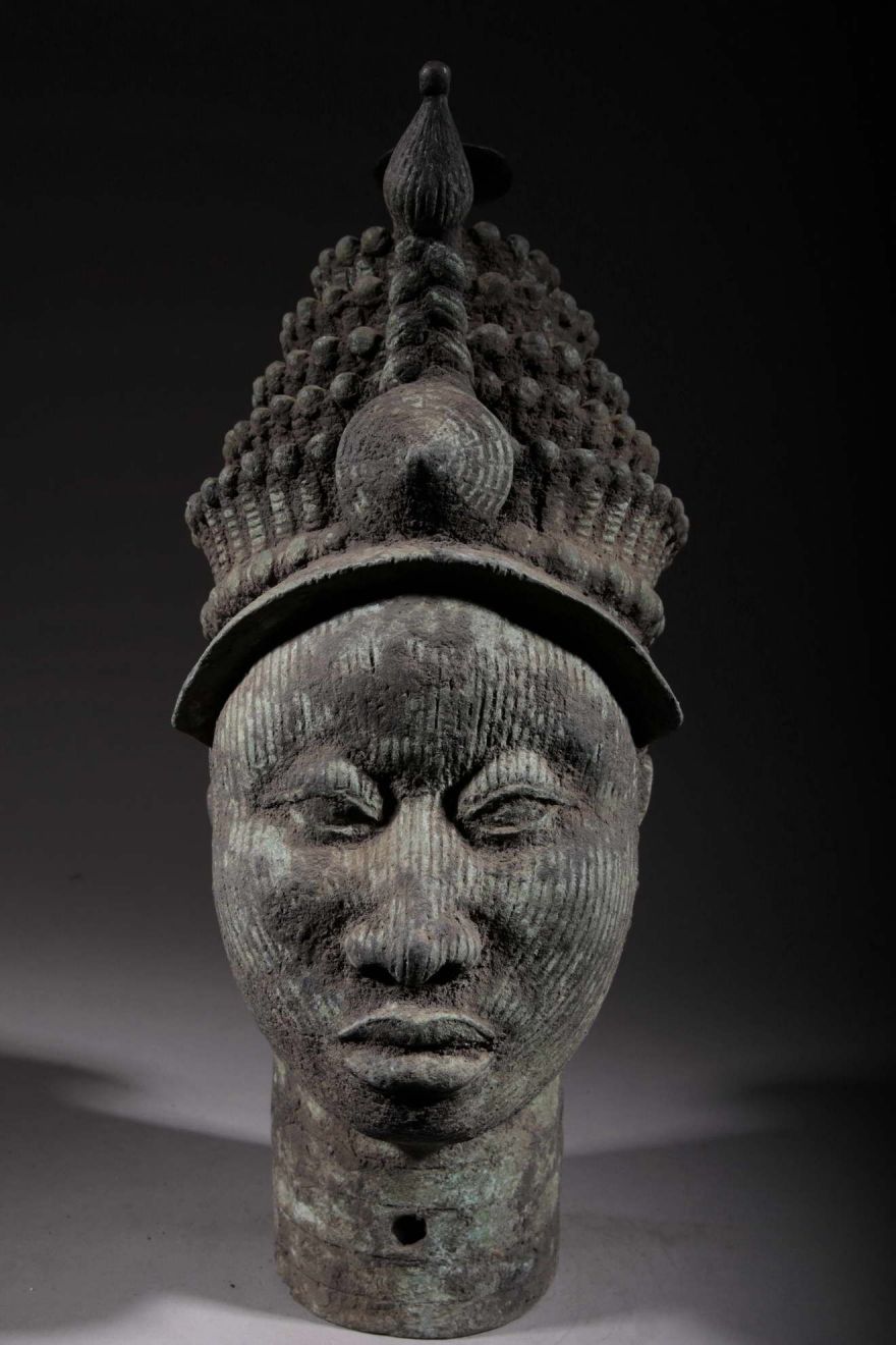 Queen's head of the Ifé kingdom 