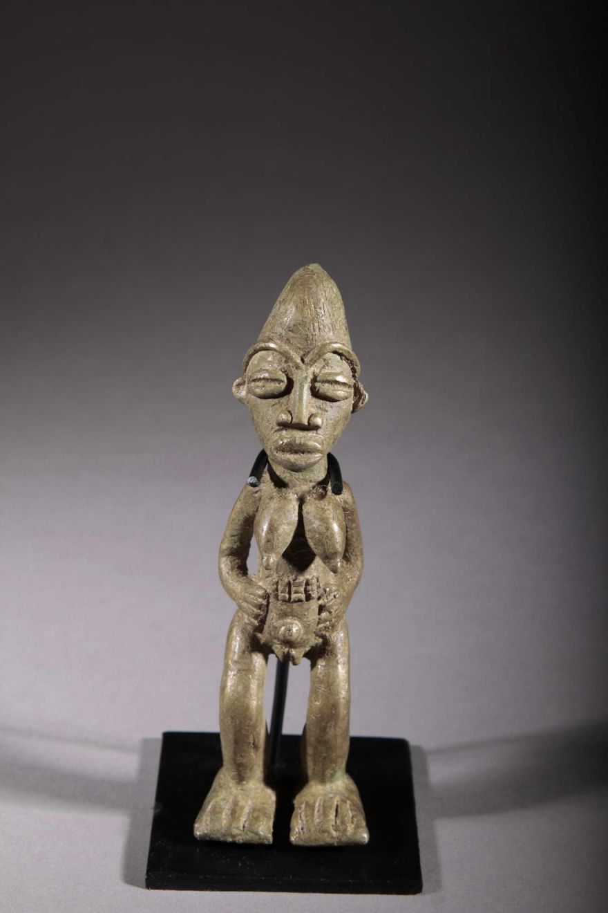 Baoulé altar statue in bronze. 